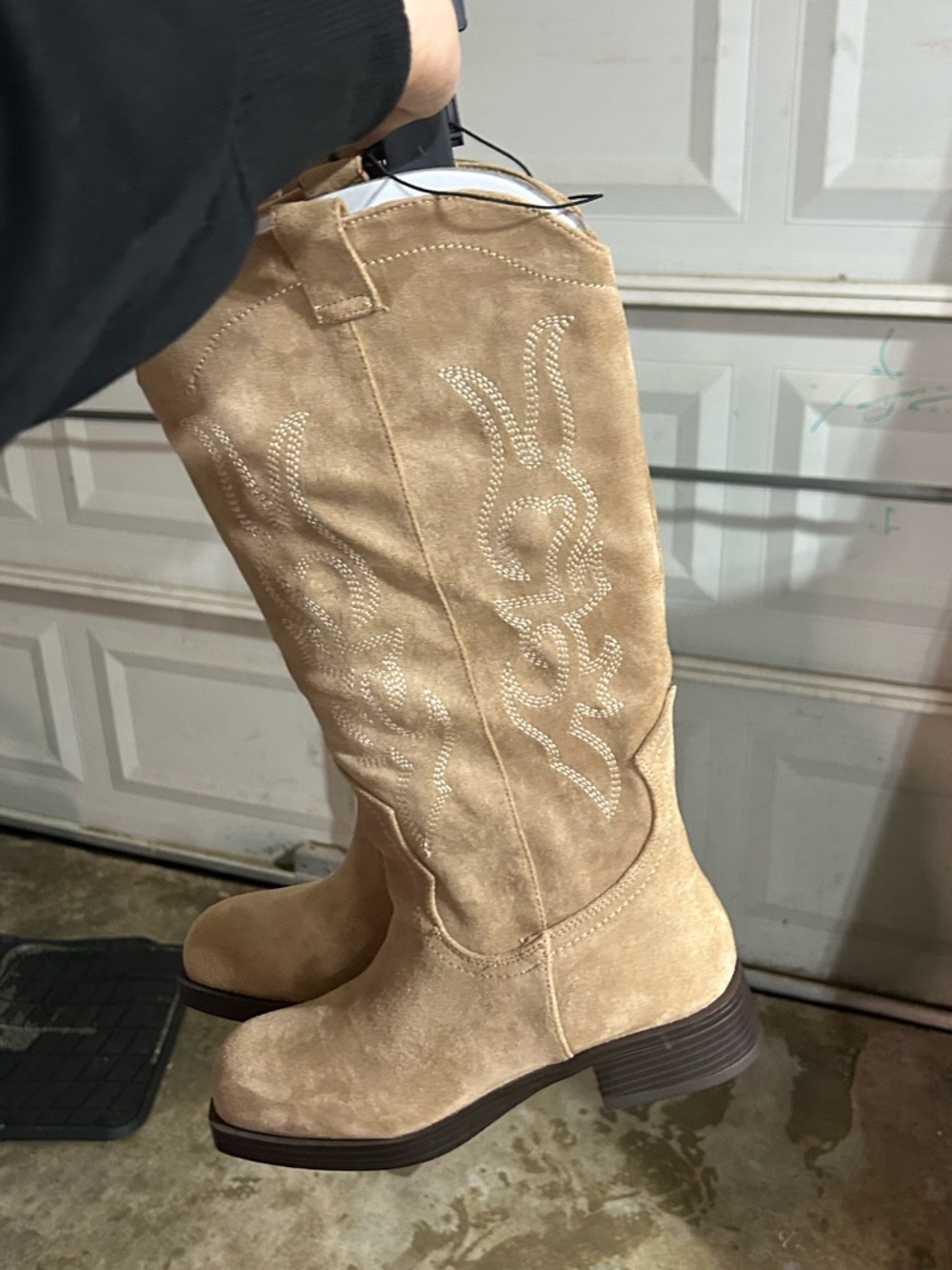 Tan Suede Western Knee-High Boots - Women's  no boundaries NWT size 9